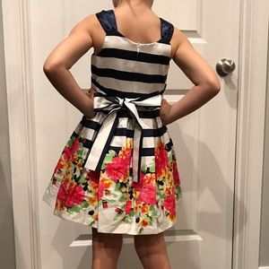 Gorgeous floral stripped dress